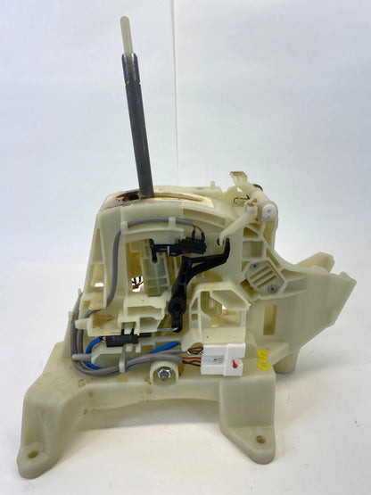 13 14 KIA SORENTO 3.3L AUTO TRANS FLOOR GEAR SHIFT LEVER SELECTOR 467001U230 OEM