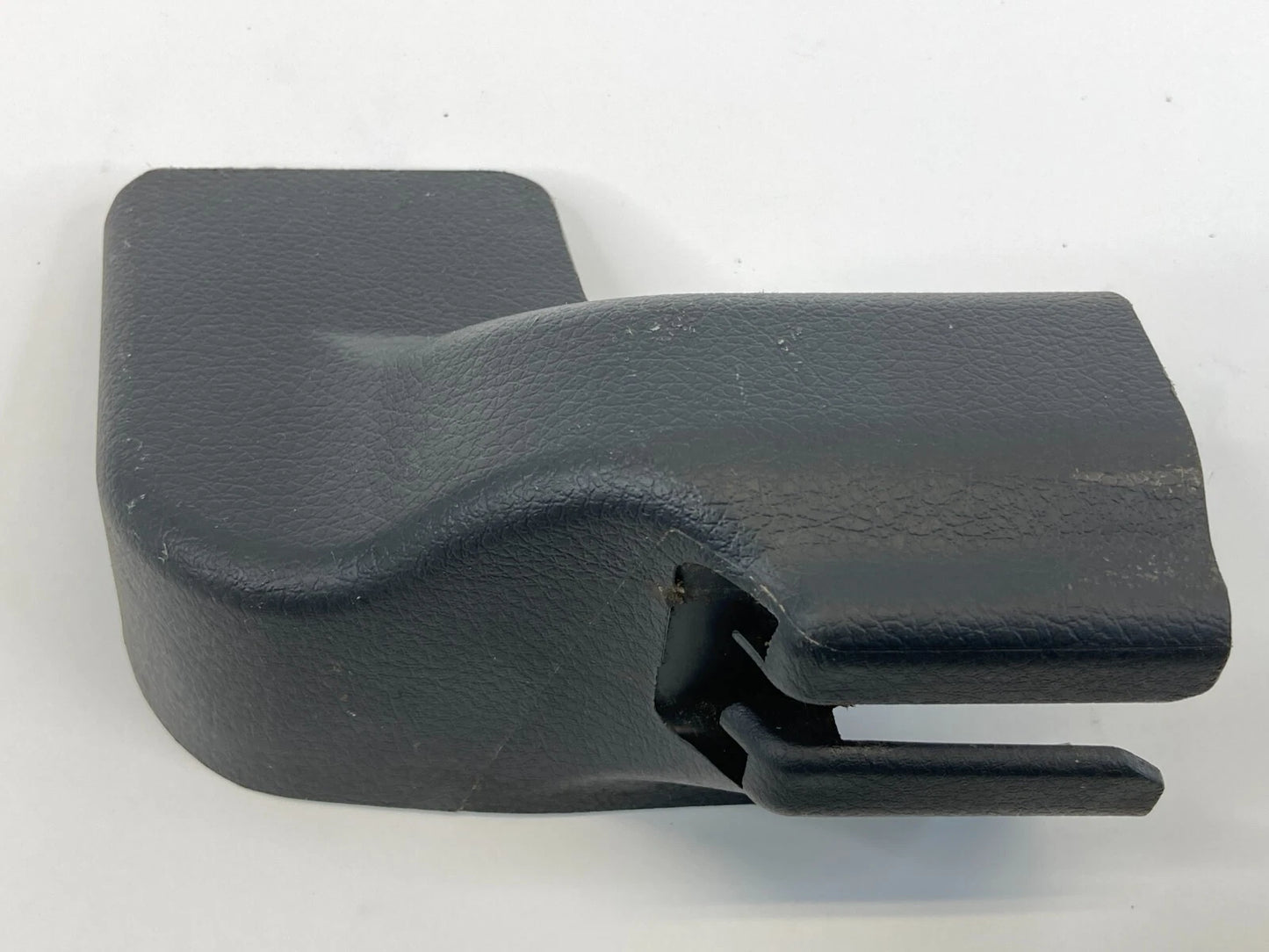 2004-2008 NISSAN MAXIMA FRONT LEFT SIDE INNER SEAT TRACK COVER BEZEL TRIM