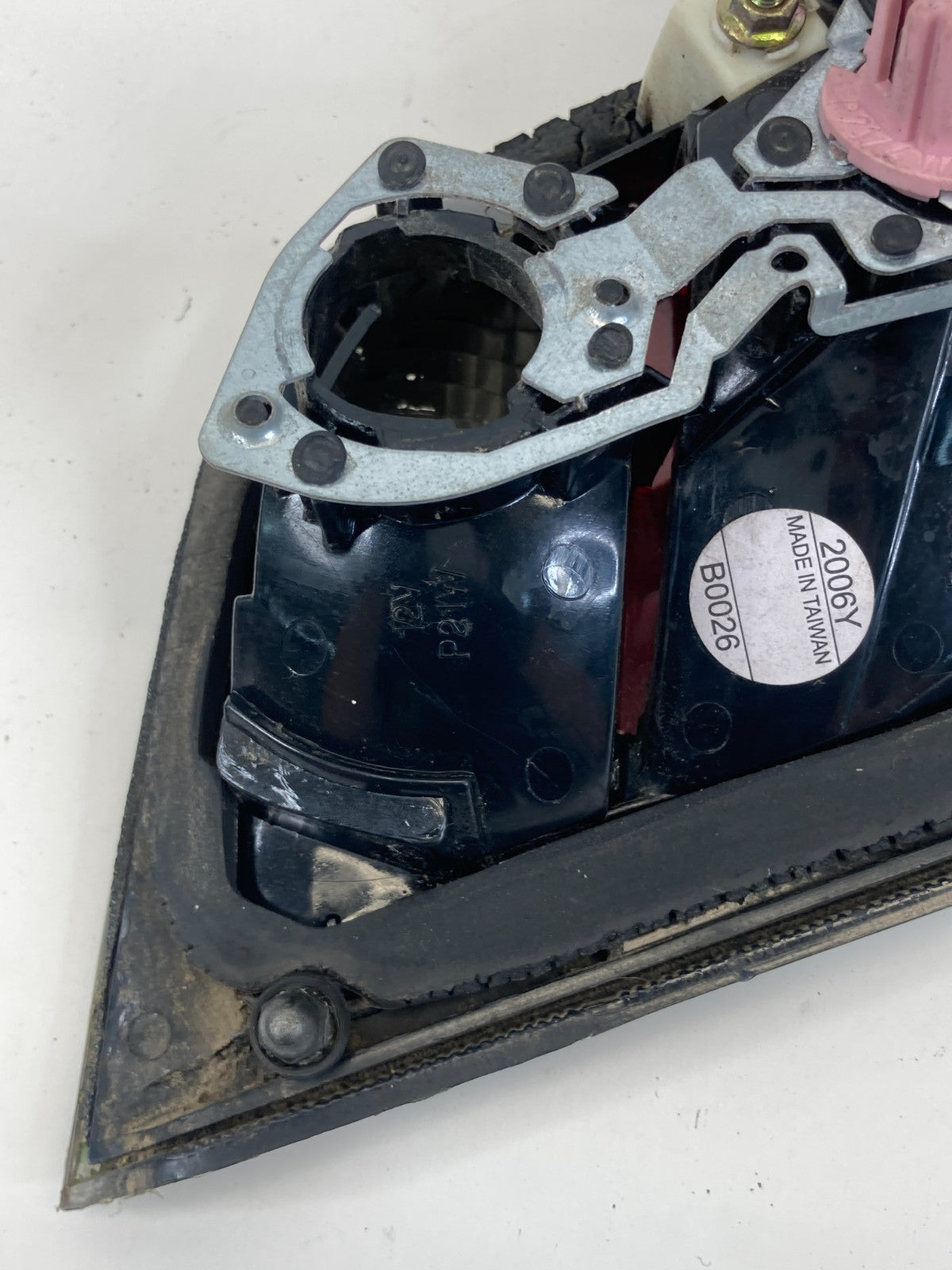 1998-2002 Mercedes-Benz E430 Rear Right Inner Tail Light Taillight Aftermarket