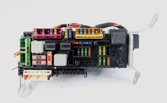 2010-2016 MERCEDES-BENZ E350 REAR FUSE BOX RELAY CONTROL MODULE 5DK01102325 OEM