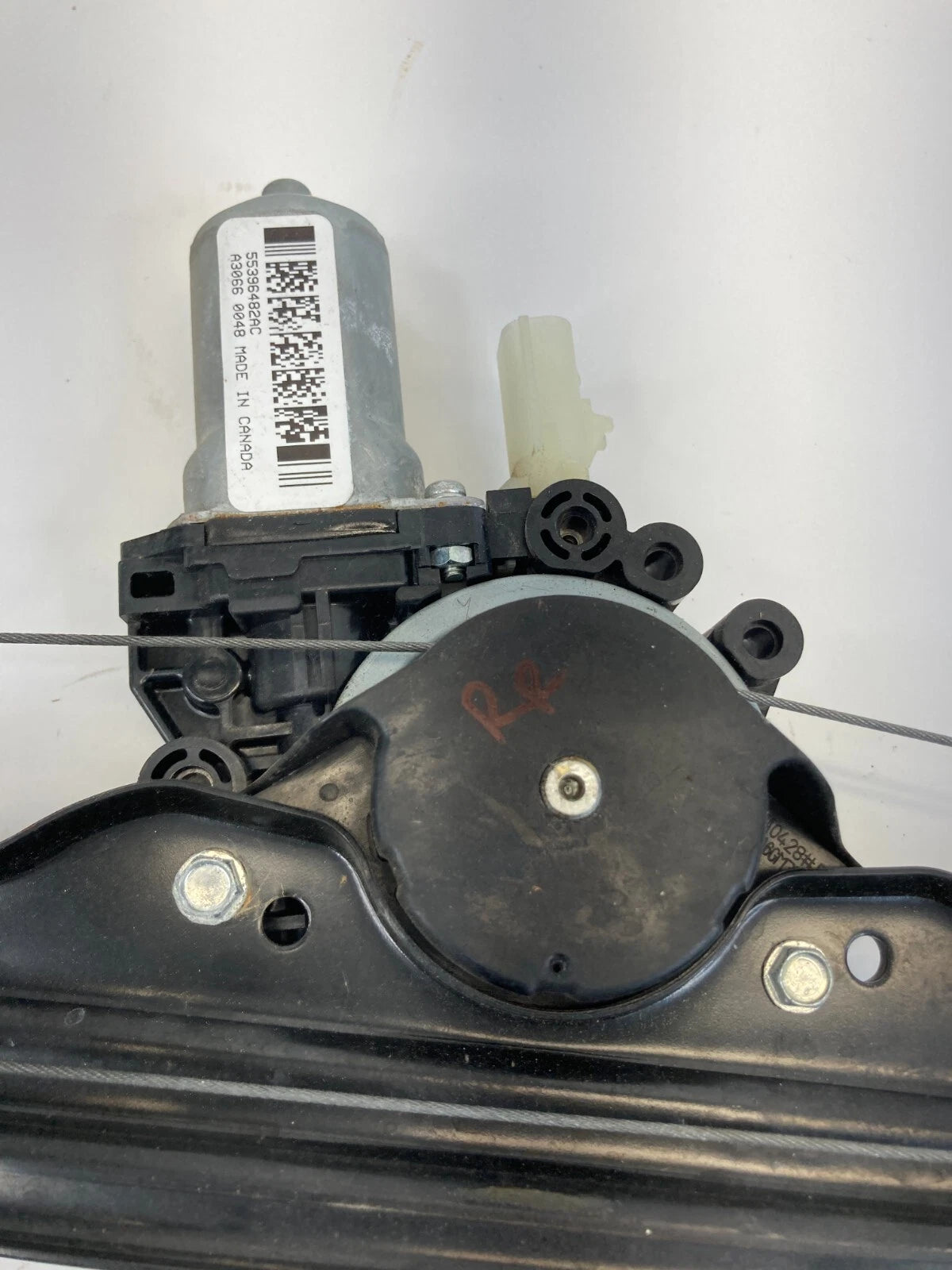 2006-2010 JEEP COMMANDER REAR RIGHT PASSENGER POWER WINDOW REGULATOR 55396482AC