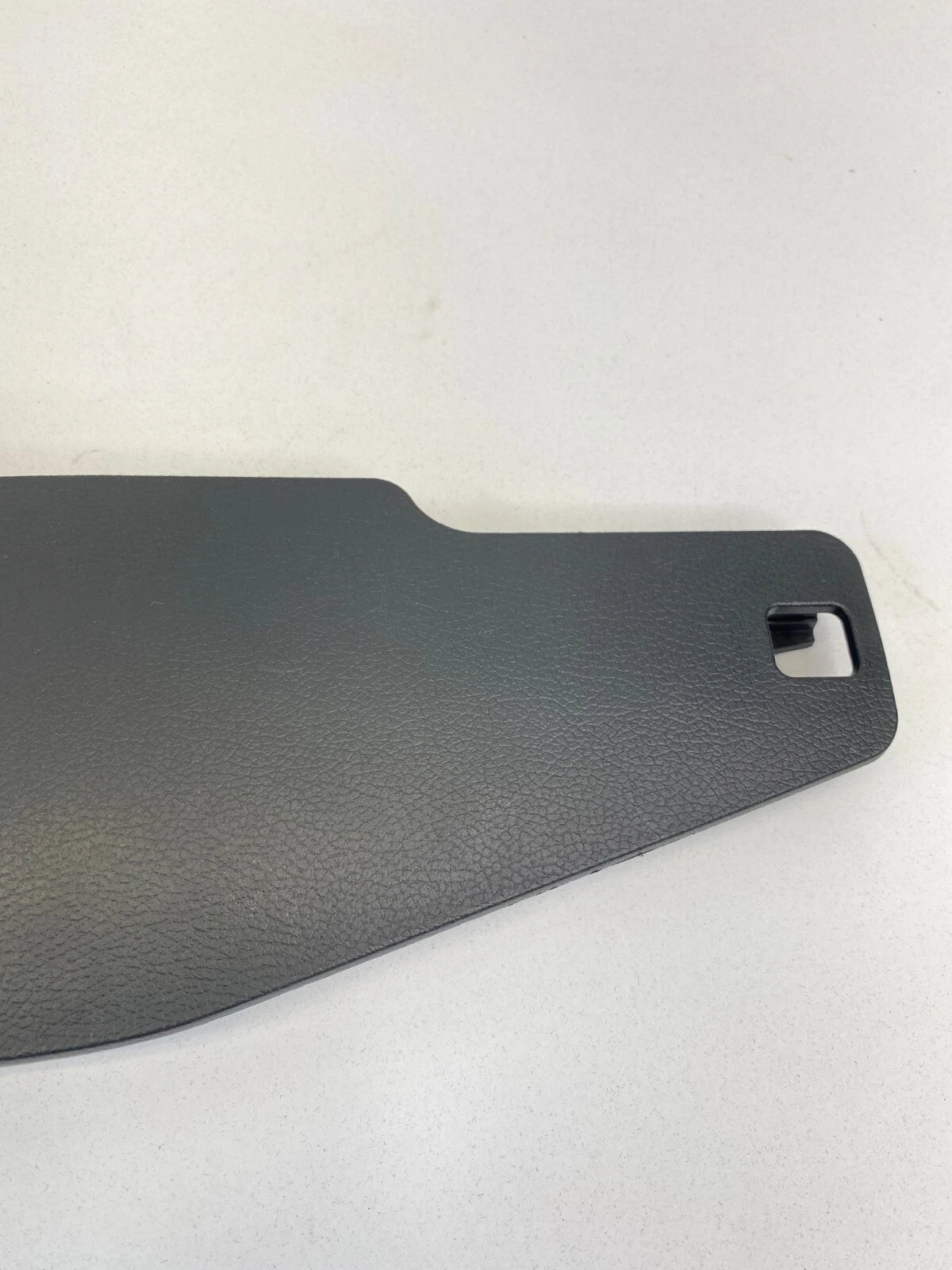 2011-2014 HYUNDAI SONATA DASH RIGHT PASSENGER LOWER TRIM COVER 84676-3S000 OEM
