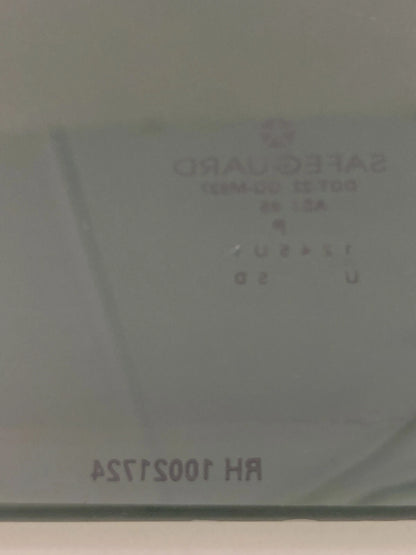 2004-2008 CHRYSLER PACIFICA REAR RIGHT SIDE DOOR VENT WINDOW GLASS 10021724 OEM