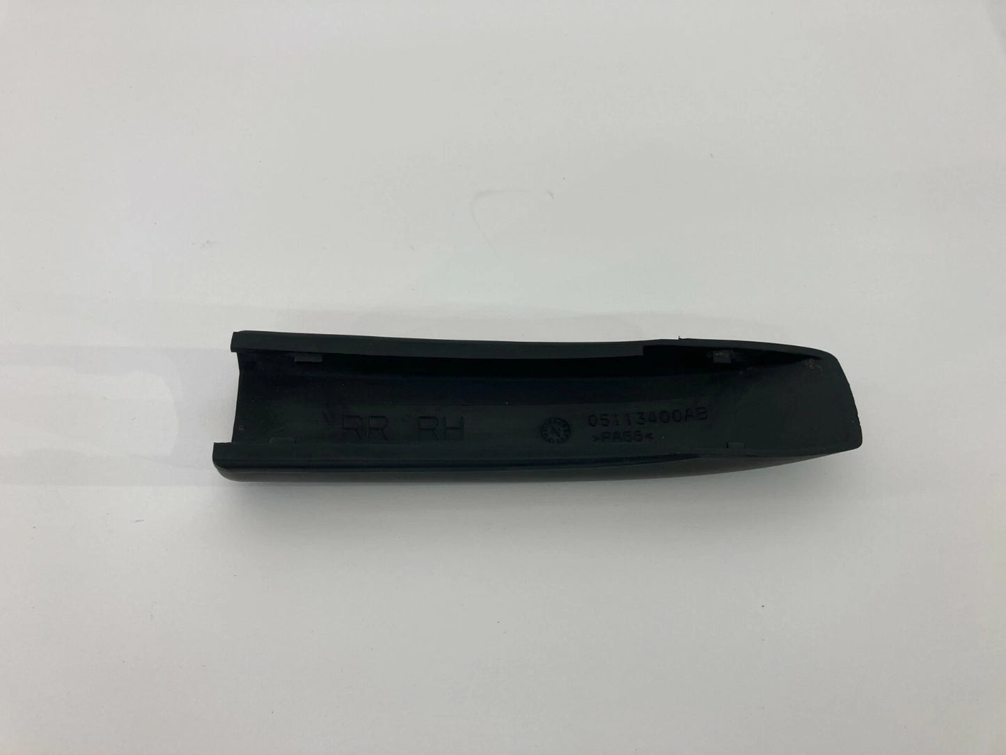 09-14 VOLKSWAGEN ROUTAN REAR RIGHT ROOF RACK UPPER COVER SIDE RAIL 5113400AB OEM