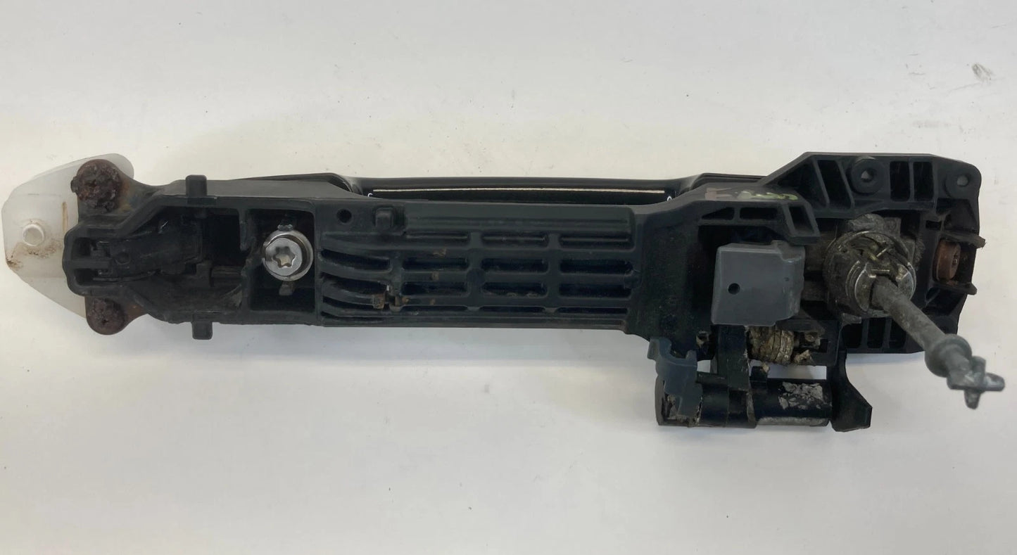 2004-2009 TOYOTA PRIUS FRONT LEFT EXTERIOR DOOR HANDLE WITH KEY CYLINDER OEM