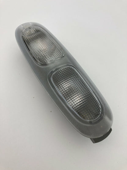 04 Rainier 02-04 Trailblazer Front Door Overhead Roof Courtesy Dome Light Lamp