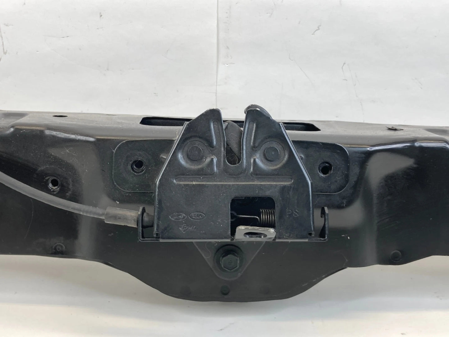 2014-2019 KIA SOUL UPPER TIE BAR RADIATOR CORE SUPPORT OEM