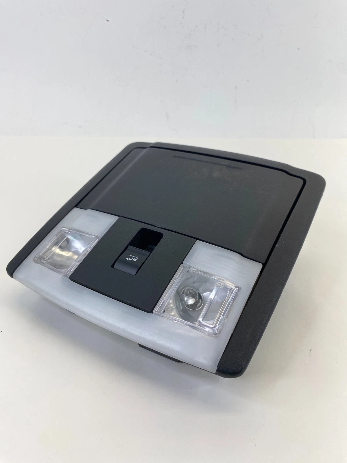 2016-2019 FORD POLICE INTERCEPTOR UTILITY OVERHEAD CONSOLE DOME LAMP STORAGE OEM