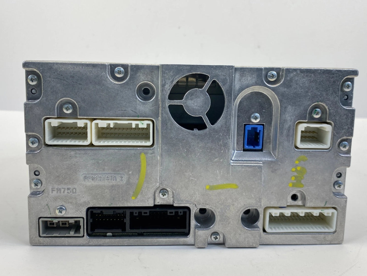 2010-2012 NISSAN MURANO RADIO RECEIVER AM-FM PLAYER CD UNIT ASSEMBLY 2591A-ZX77D