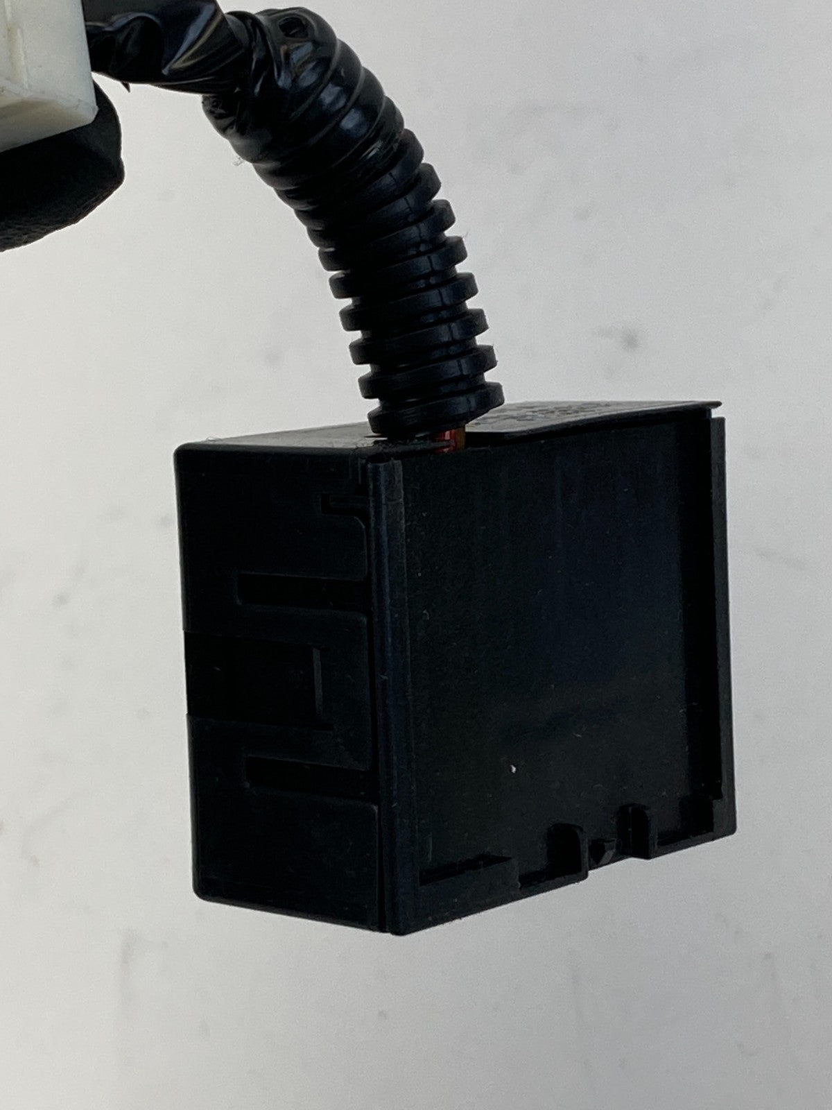 2011 2012 Toyota Avalon Front Seat Heat Control Module 87501-AC010 OEM