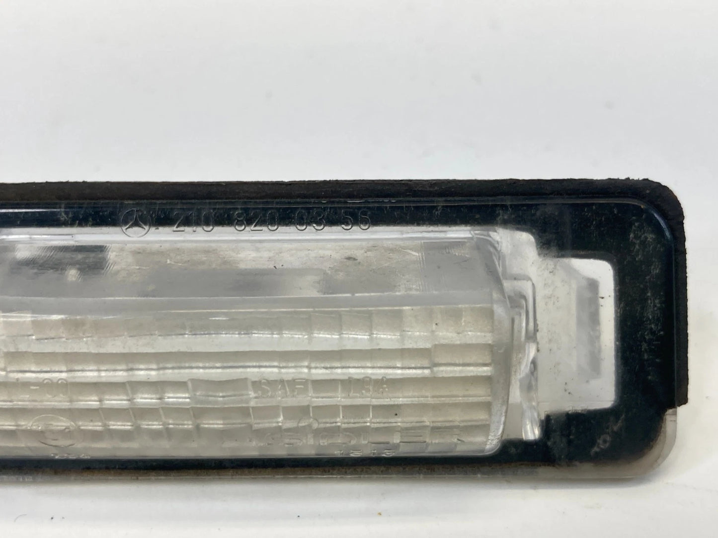 1998-2002 MERCEDES-BENZ E430 REAR TRUNK LICENSE PLATE LIGHT LAMP 2108200356 OEM