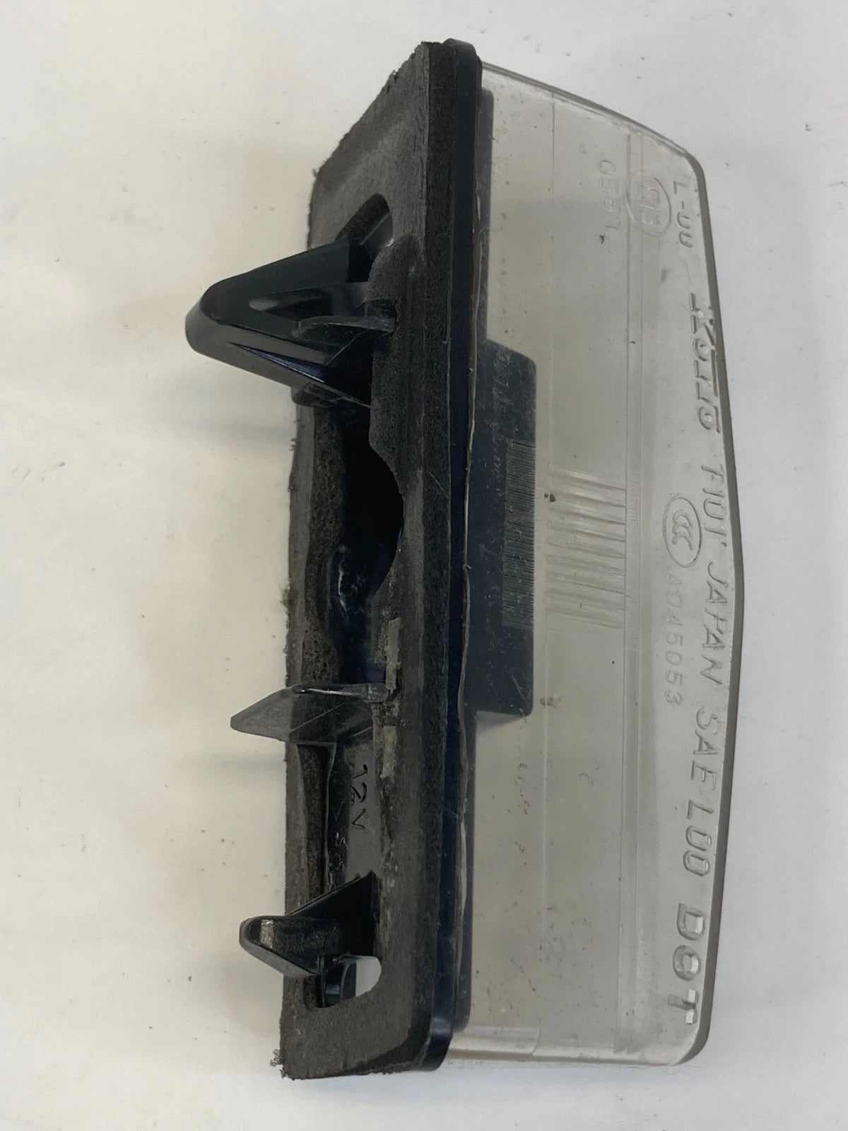 2004-2015 TOYOTA PRIUS REAR TRUNK LICENSE PLATE LIGHT LAMP A045053 OEM