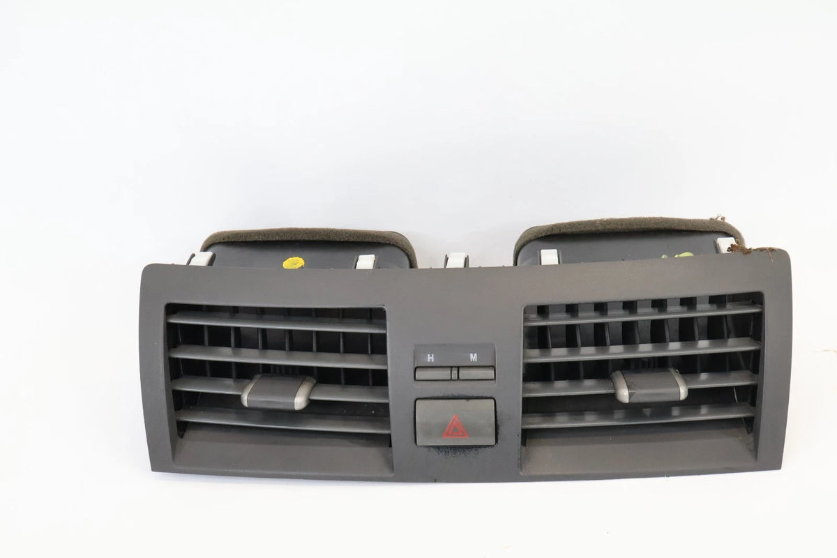 2007-2011 TOYOTA CAMRY UPPER DASH AC AIR VENT HAZARD SWITCH UNIT 84332-060100-B1