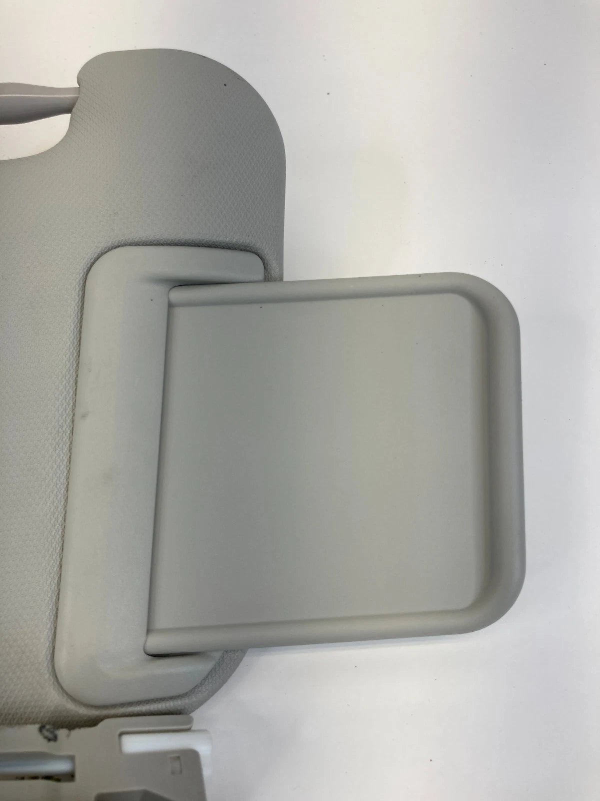 2014-2018 MAZDA 3 SUN VISOR SHADE PAIR SET DRIVER & PASSENGER SIDES GRAY OEM