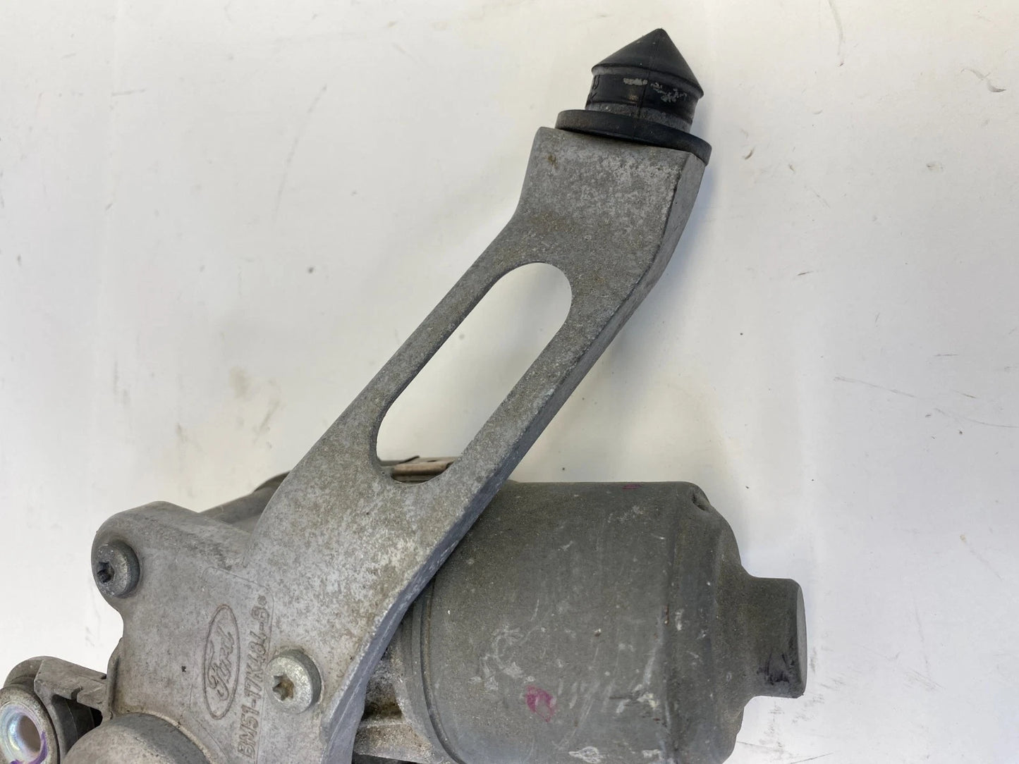 2012-2018 FORD FOCUS FRONT RIGHT SIDE WIPER MOTOR ASSY BM51-17K484-B OEM