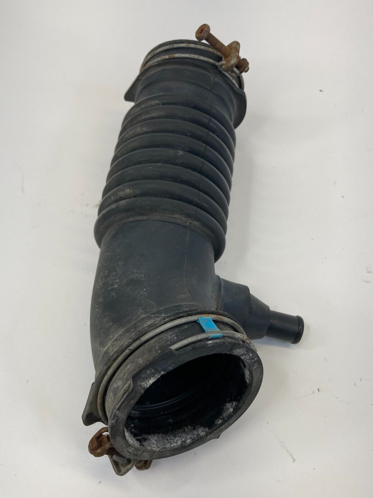 2009-2013 Toyota Corolla 1.8L L4 Air Intake Cleaner Hose Tube Assy 17881-0T040