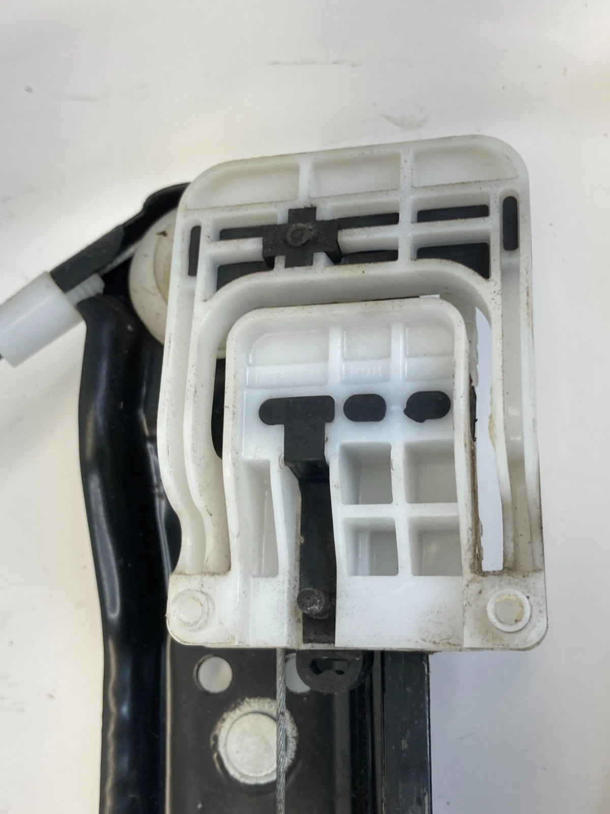 13-19 Ford Police Interceptor Sedan Front Righ Side Window Regulator w/Motor OEM