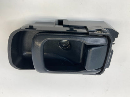 2001-2004 Nissan Pathfinder Front Or Rear Right Side Interior Door Handle Assy
