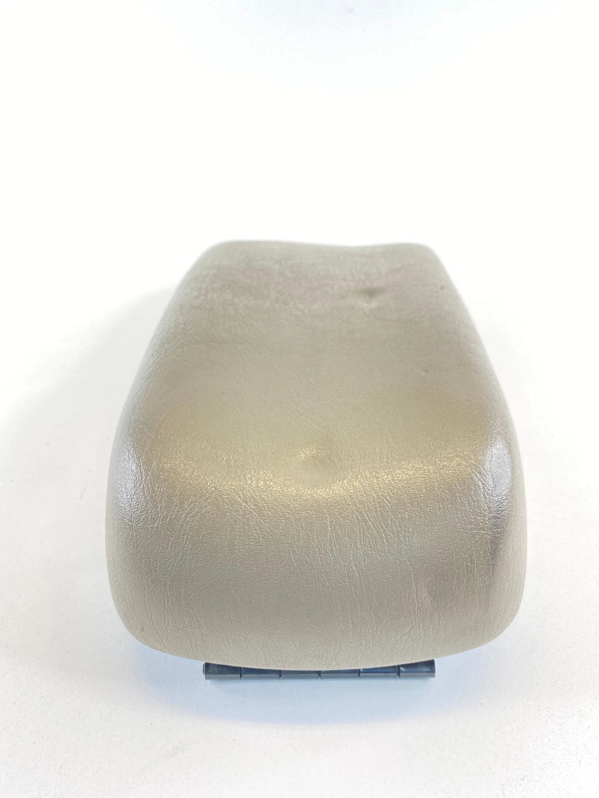 99 00 01 02 03 04 05 PONTIAC GRAND AM CENTER CONSOLE LID ARMREST ARM REST OEM