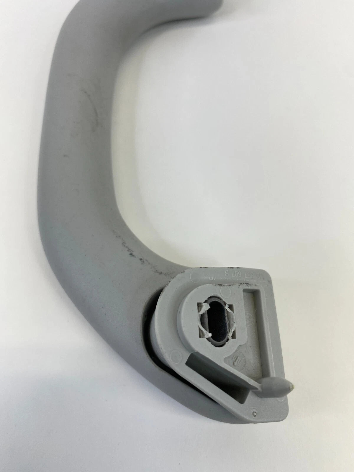 01-05 VOLKSWAGEN JETTA FRONT LEFT ROOF INNER GRAB GRIP HANDLE 1J5-857-607-B OEM
