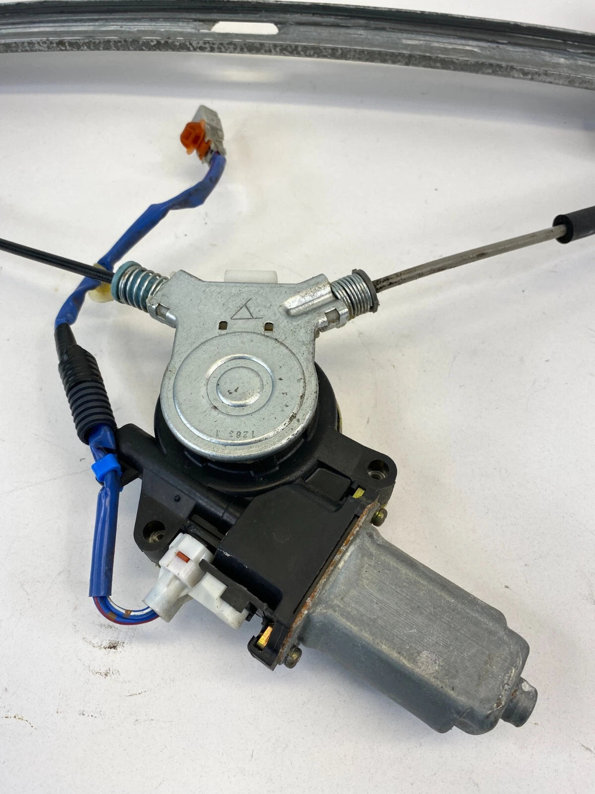 2003-2008 HONDA PILOT FRONT RIGHT DOOR POWER WINDOW MOTOR W/ REGULATOR ASSEMBLY