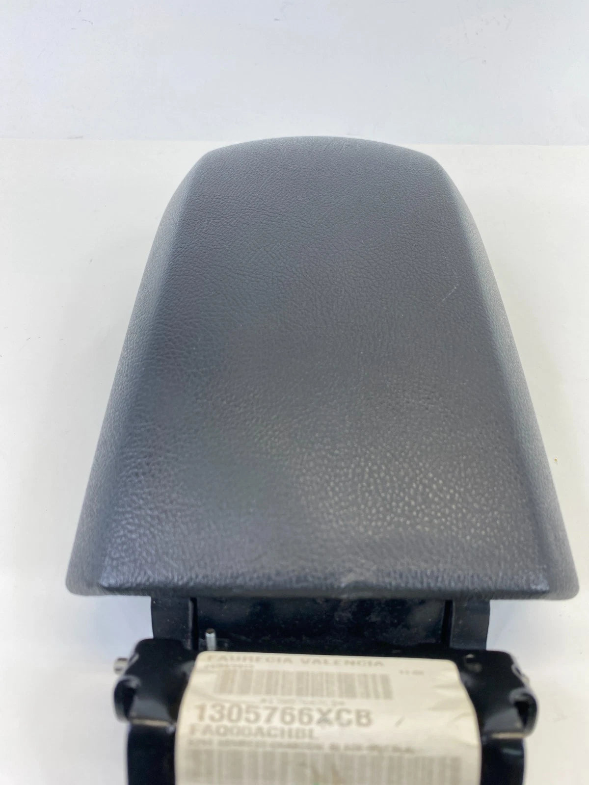 2014-2019 Ford Fiesta Front Center Console Lid Armrest Arm Rest 1305766XCB OEM