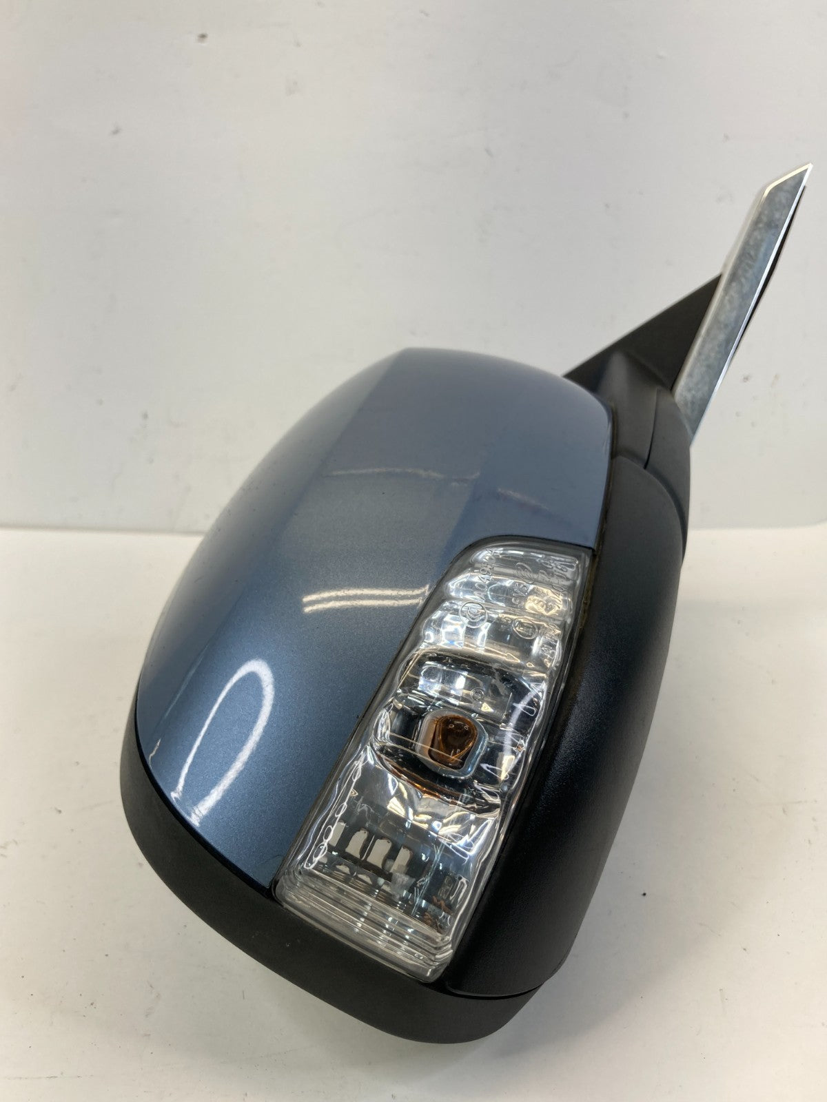 2009 09 Jaguar XF Right Passenger Side View Power Mirror w /Turn Signal 3303-050