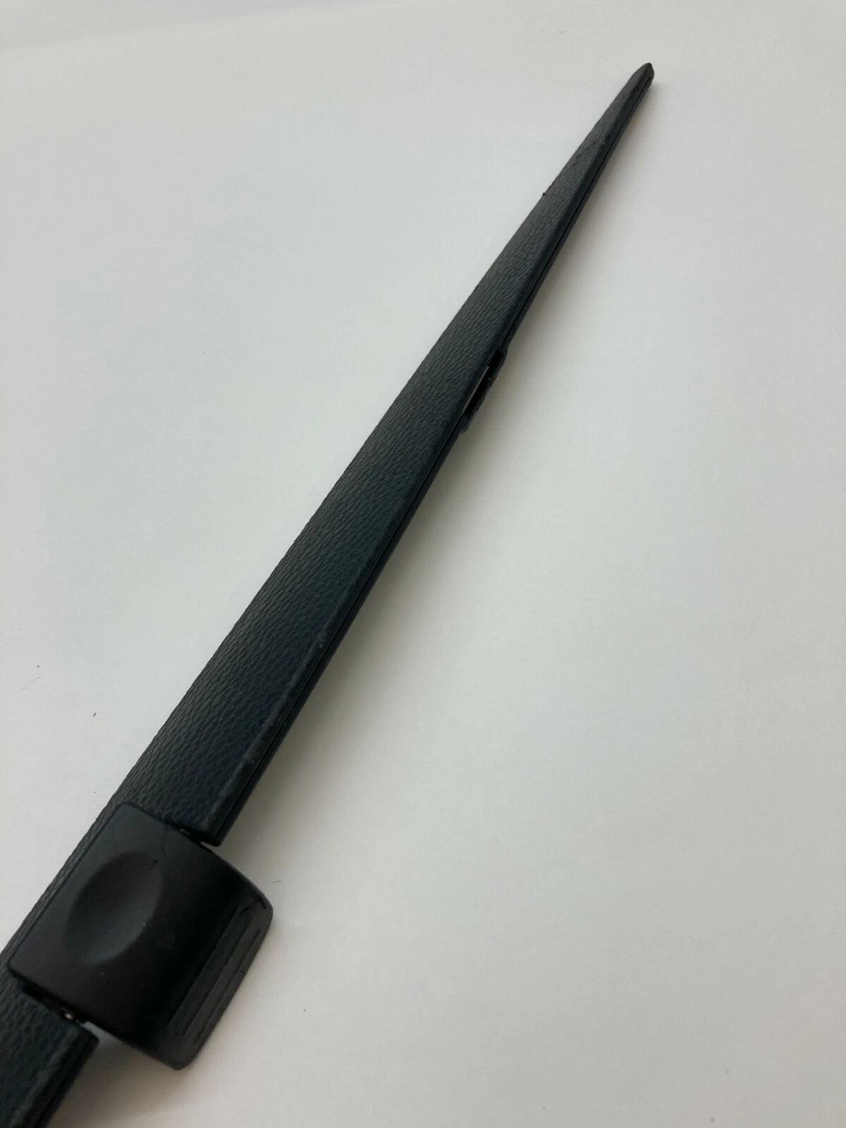 2006-2010 VW PASSAT REAR LEFT DOOR WINDOW SUN SHADE TRIM COVERSTRIP 3C5861041A