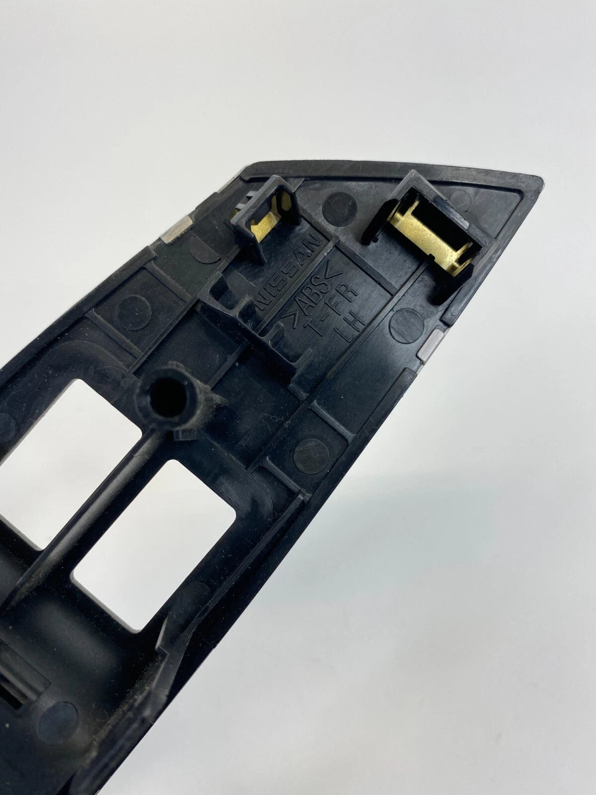 05-07 NISSAN MURANO FRONT LEFT DRIVER DOOR MASTER WINDOW SWITCH BEZEL COVER