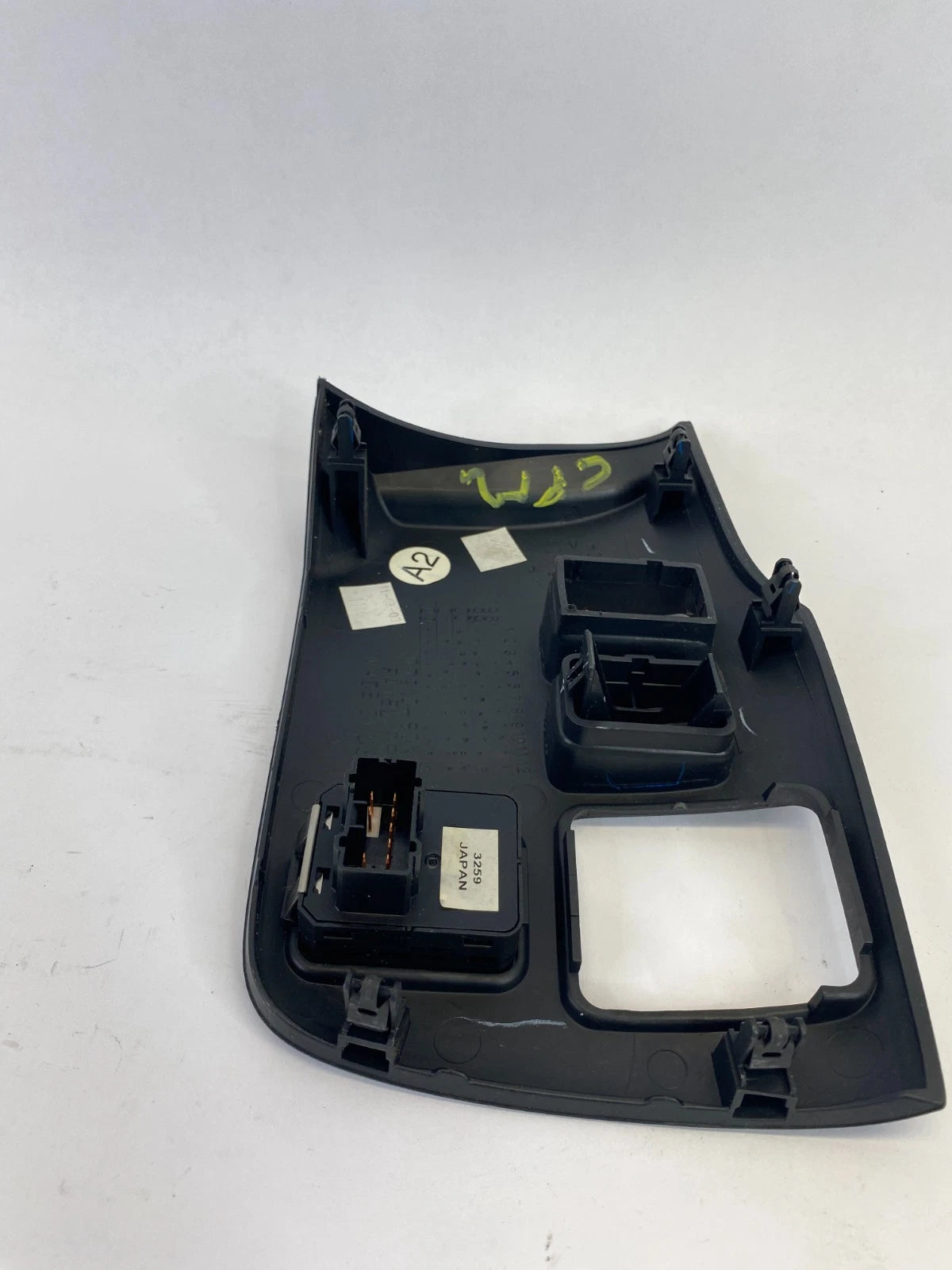 1999-2004 HONDA ODYSSEY SIDE VIEW POWER DOOR MIRROR CONTROL SWITCH W/DASH BEZEL