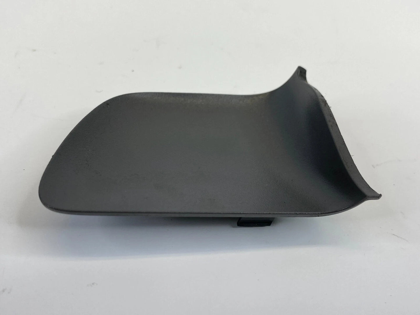2002-2006 TOYOTA CAMRY REAR LEFT INNER DOOR PLUG SCREW COVER TRIM 69284-AA010