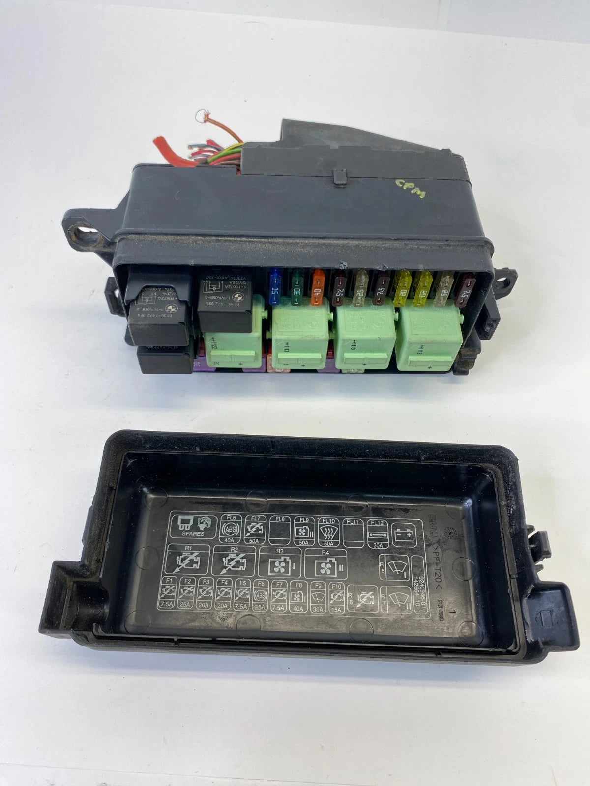 2010 2011 MINI COOPER S ENGINE FUSE BOX RELAY JUNCTION MODULE 924094301 OEM