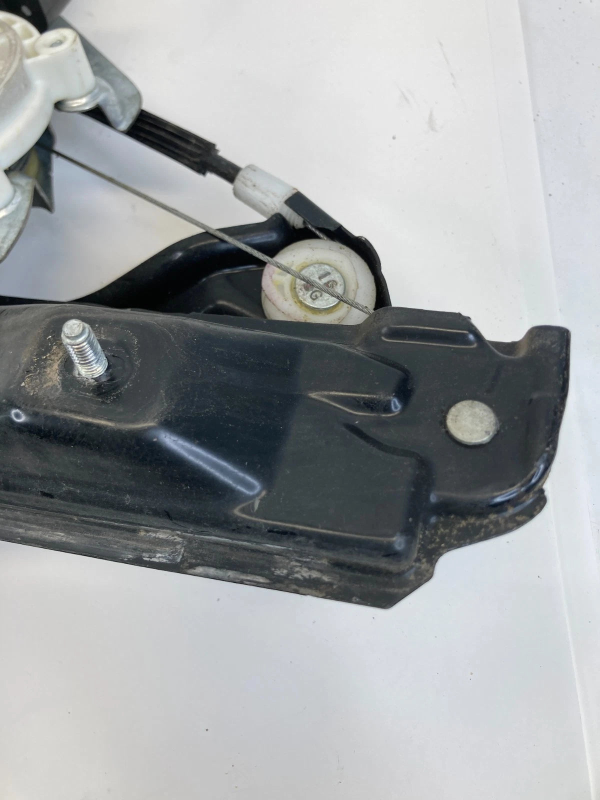 13-19 Ford Police Interceptor Sedan Front Righ Side Window Regulator w/Motor OEM