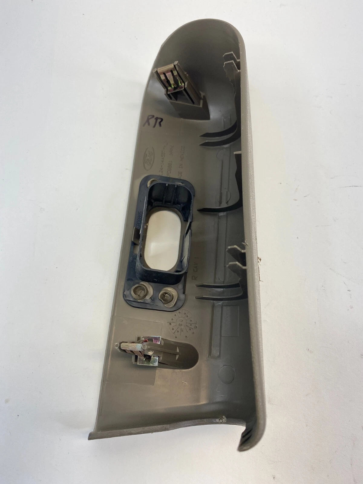 03-05 FORD EXPLORER SPORT TRAC REAR RIGHT DOOR WINDOW SWITCH BEZEL 33L2414A567A