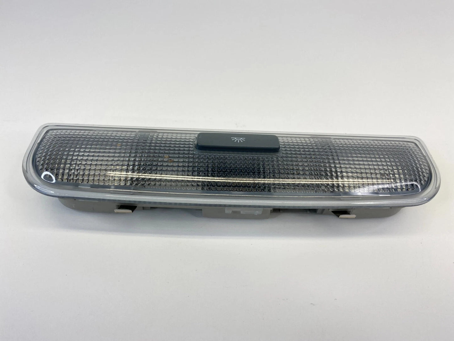 2006-2013 AUDI A3 REAR INTERIOR ROOF OVERHEAD DOME MAP LIGHT LAMP 8P0-947-111-A