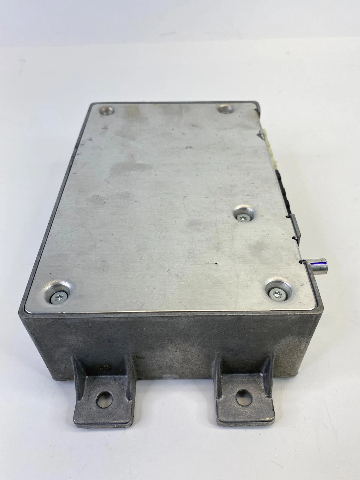 2005-2007 SATURN VUE COMPUTER ONSTAR COMMUNICATION CONTROL MODULE 15864006 OEM
