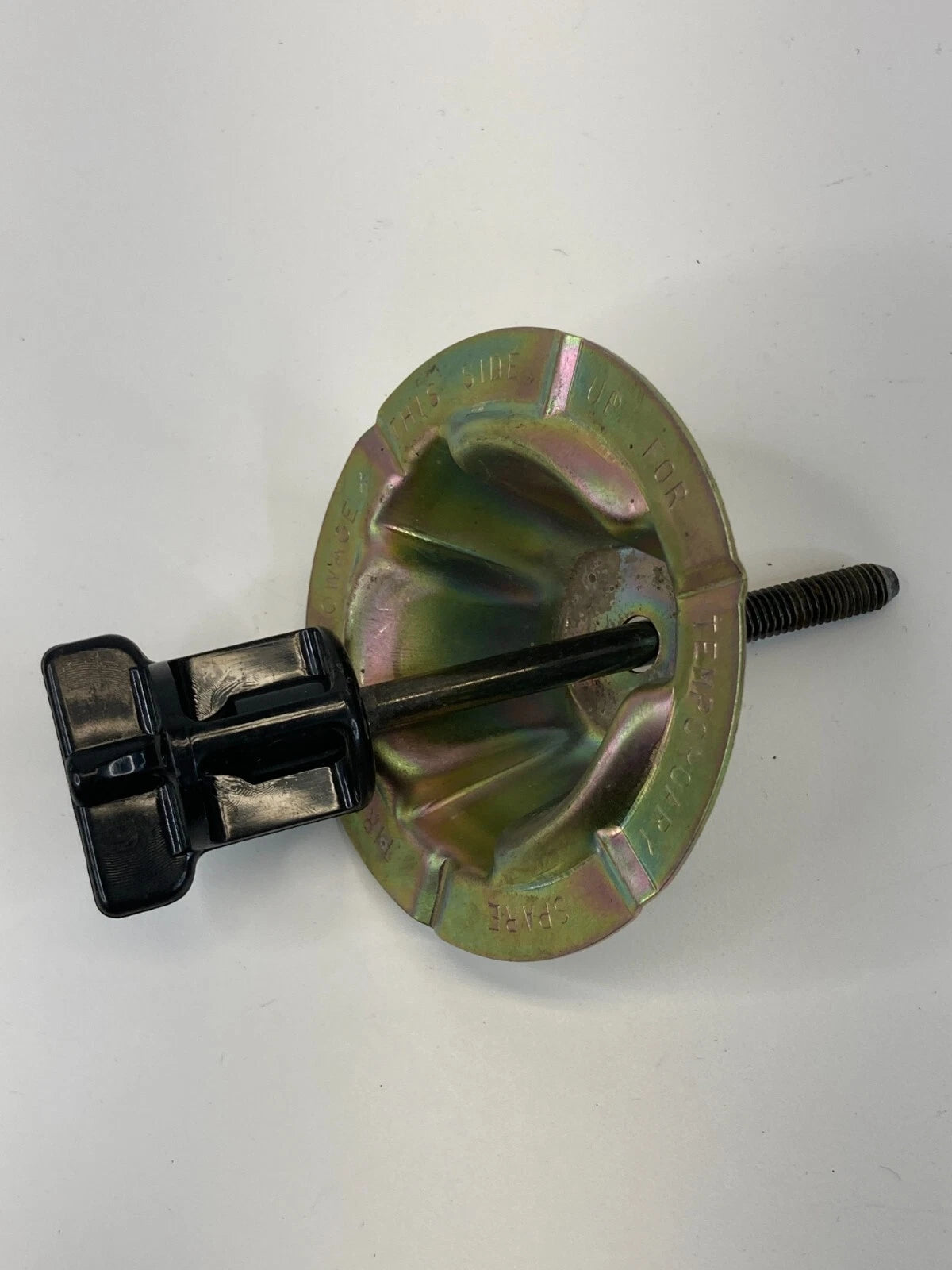 1996-2004 ACURA RL SPARE TIRE TIE DOWN HOLDER SCREW BOLT WING NUT OEM
