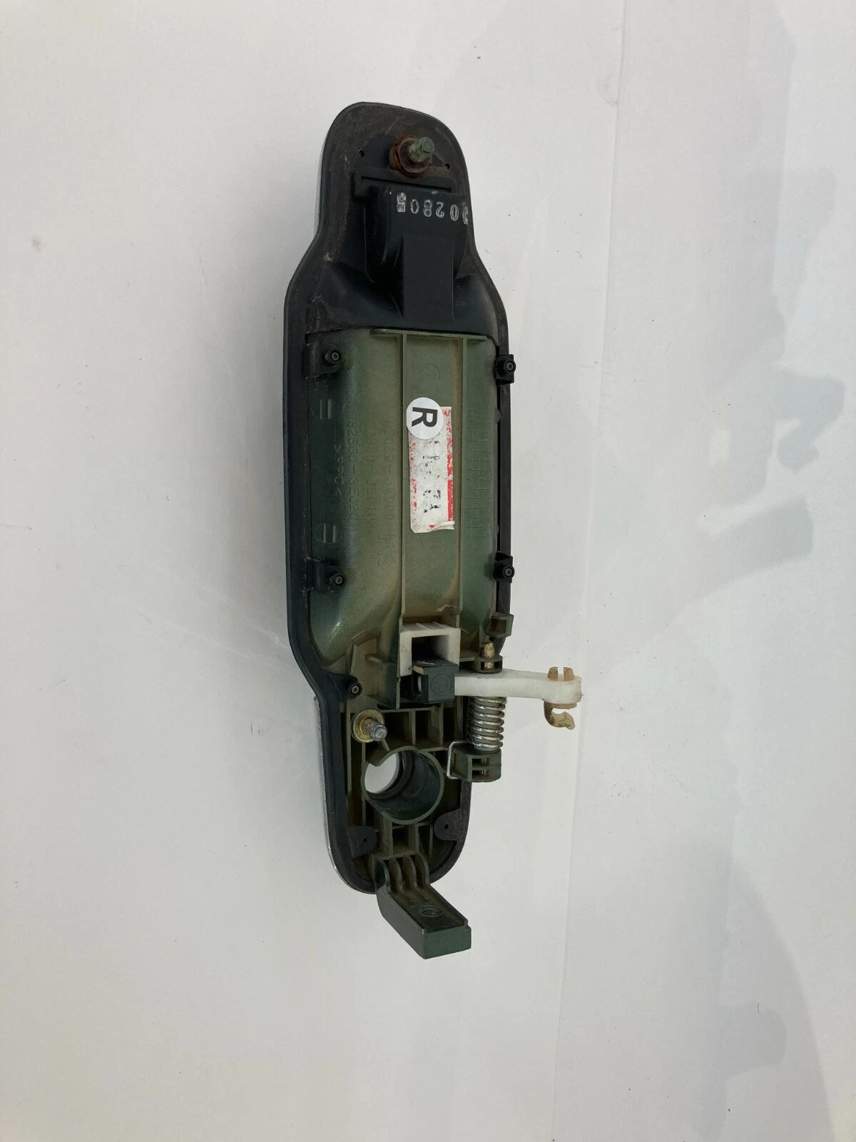 2003-2006 KIA SORENTO FRONT RIGHT PASSENGER EXTERIOR DOOR HANDLE ASSEMBLY OEM