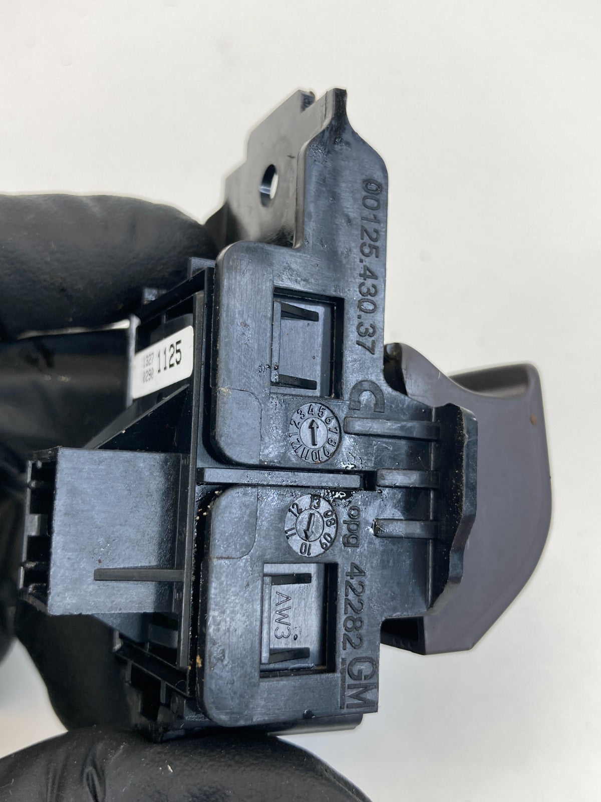 2011-2013 Buick Regal Parking Brake Stop Control Switch Button 13271125 OEM