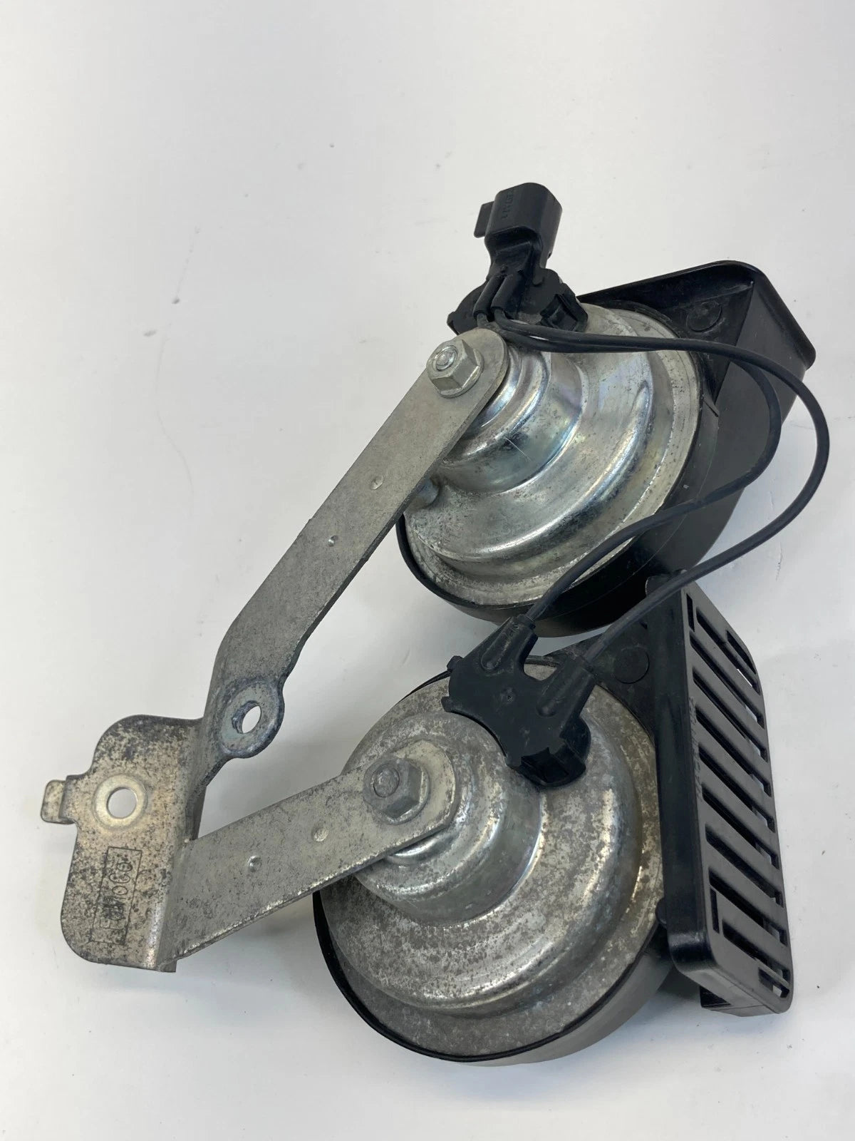 2013-2016 FORD ESCAPE HIGH & LOW HORN NOTE TONE PITCH ALARM SIGNAL E30055306 OEM