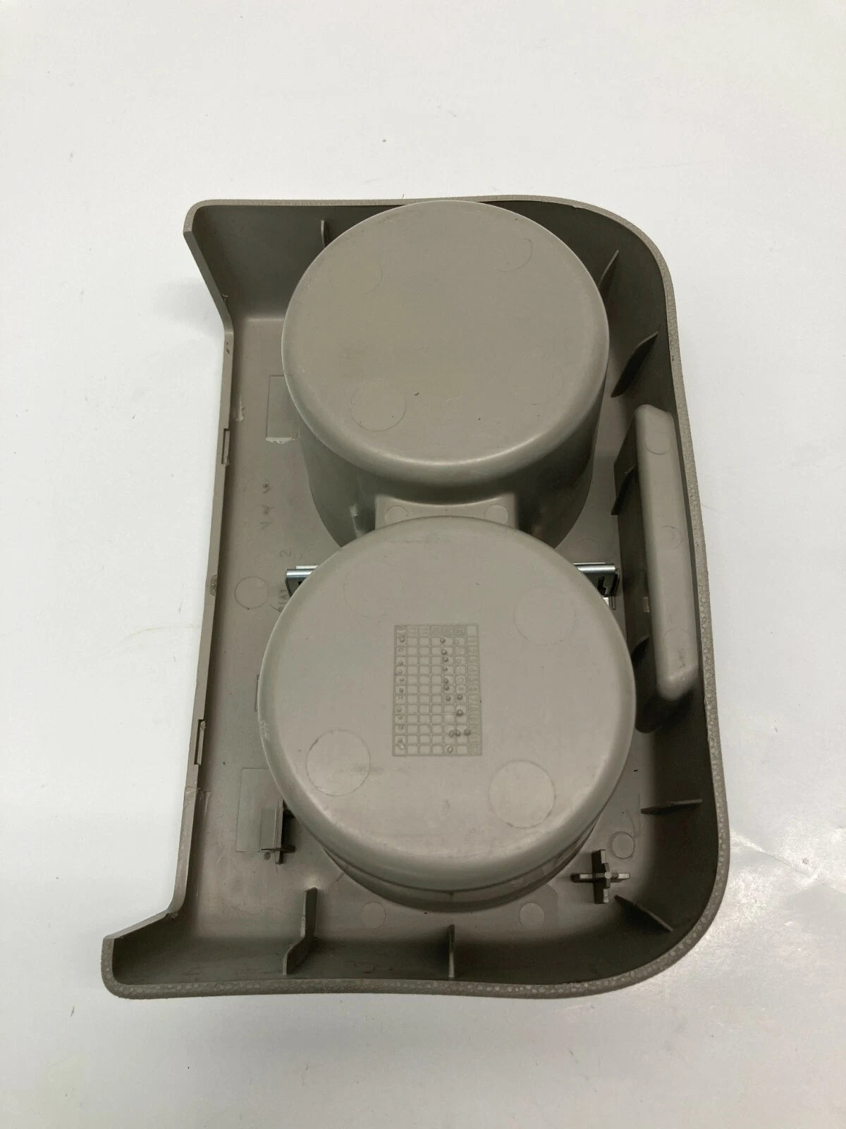 08-12 FORD ESCAPE REAR CENTER CONSOLE DUAL CUP HOLDER CUPHOLDER 8L84-78135A14A