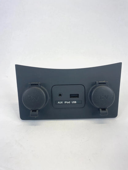 2010-2013 KIA FORTE CONSOLE POWER AUX USB IPOD MEDIA PORT ASSY 84620-1M090 OEM