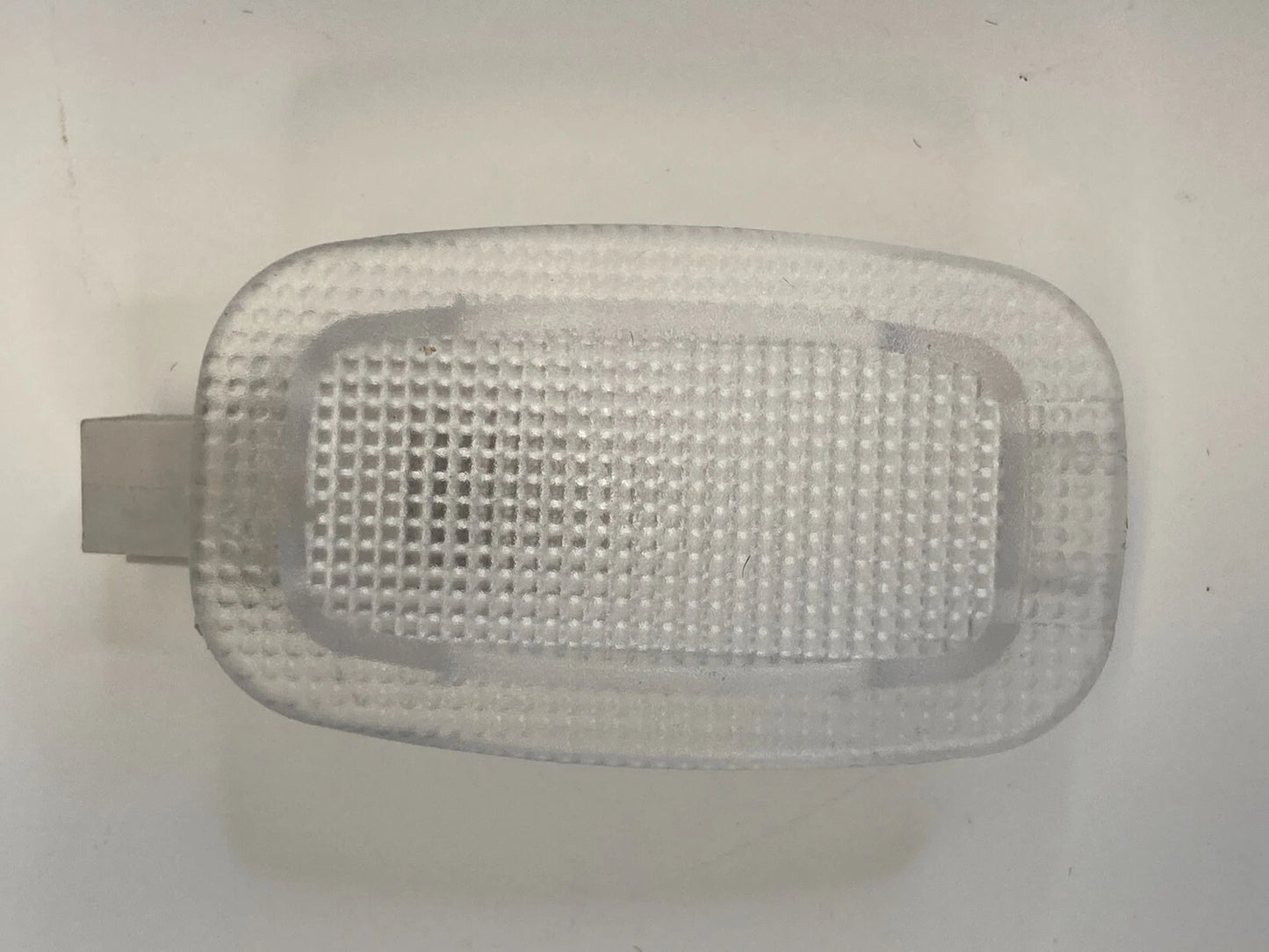 2012-2016 MERCEDES-BENZ E350 INTERIOR INNER COURTESY LIGHT LAMP OEM