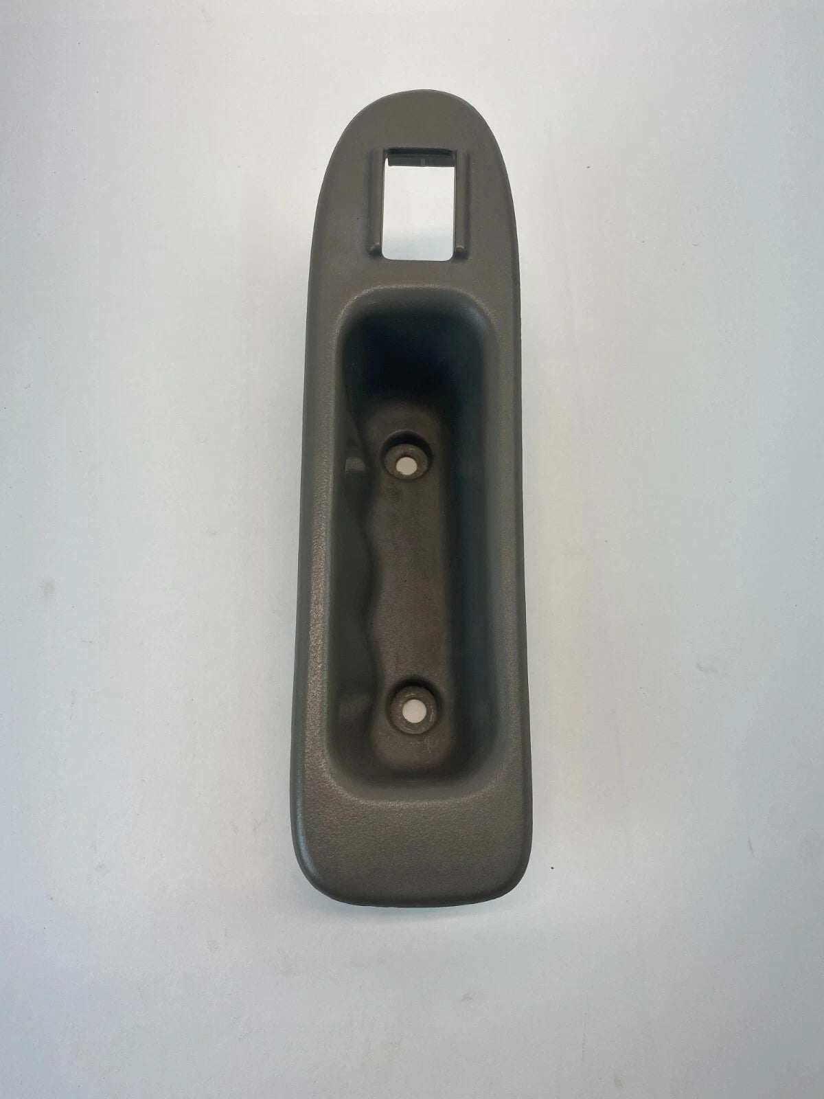 01-05 CHEVROLET IMPALA FRONT RIGHT PASSENGER SIDE DOOR WINDOW SWITCH COVER BEZEL