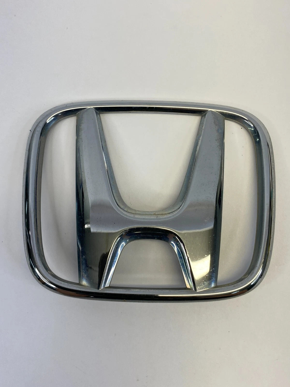 2005-2010 HONDA ODYSSEY MARK LOGO EMBLEM BADGE REAR OEM FACTORY 75701-SHJ-A000