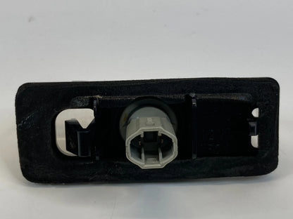 2004-2015 TOYOTA PRIUS BACK REAR TRUNK LICENSE PLATE LIGHT LAMP A045053 OEM