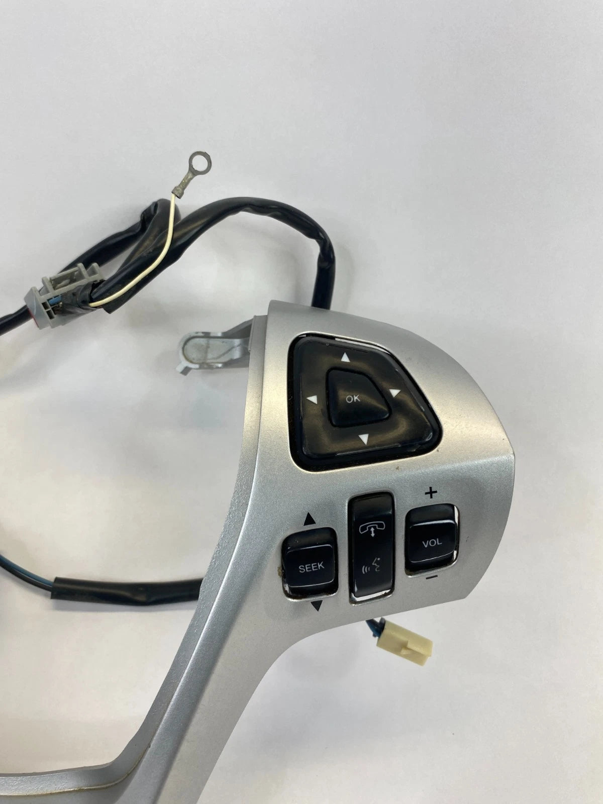 11-15 EXPLORER 13-19 FLEX STEERING WHEEL AUDIO RADIO & CRUISE CONTROL SWITCH OEM