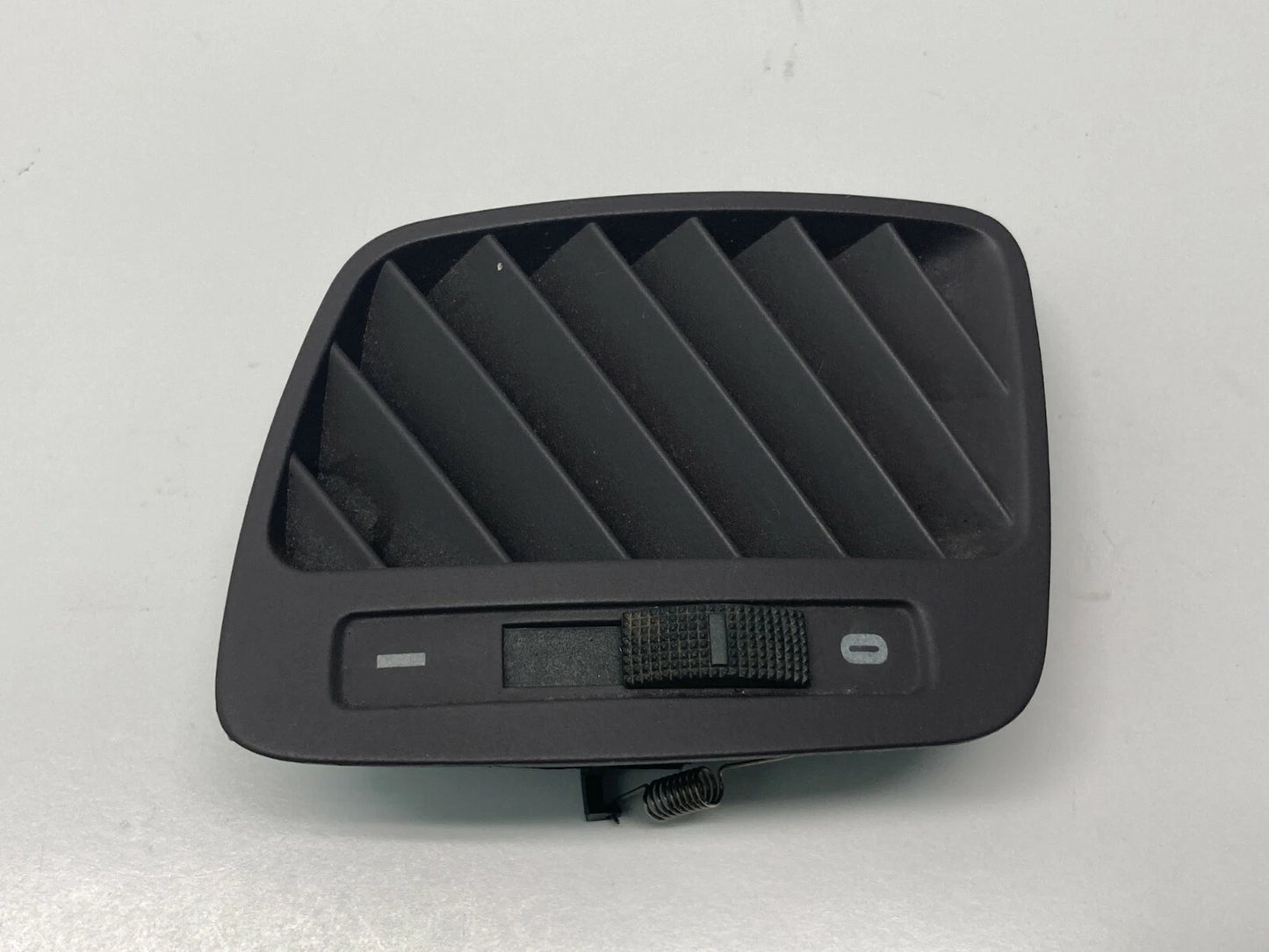 98-04 AUDI A6 QUATTO RIGHT PASSENGER SIDE DASH AC AIR VENT GRILLE DEFROST DUCT