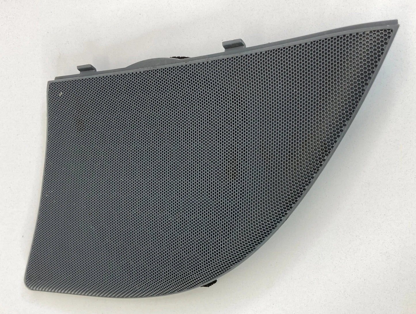 05-07 HONDA ODYSSEY REAR RIGHT SIDE 3RD ROW SPEAKER GRILLE COVER TRIM 84612-SHJ