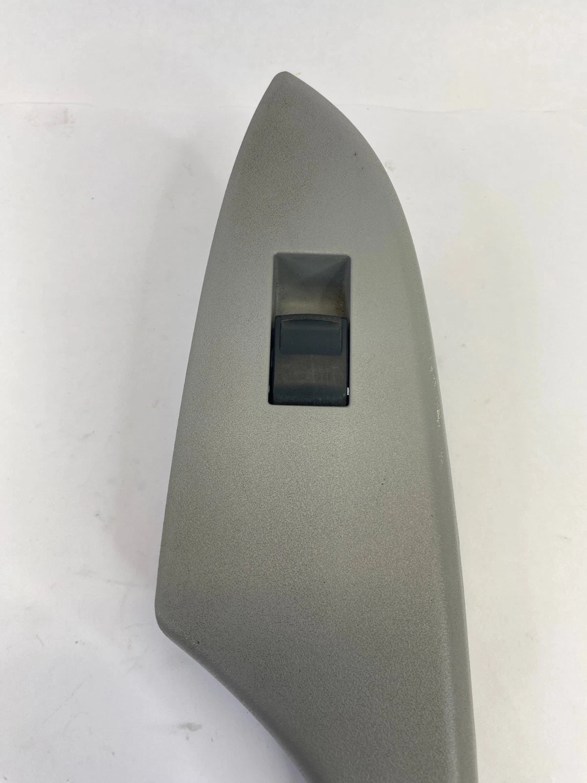 2009-2013 TOYOTA COROLLA REAR LEFT SIDE DOOR WINDOW CONTROL SWITCH 74272-02240
